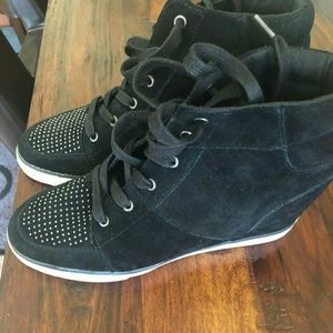 wedge/sneakers
